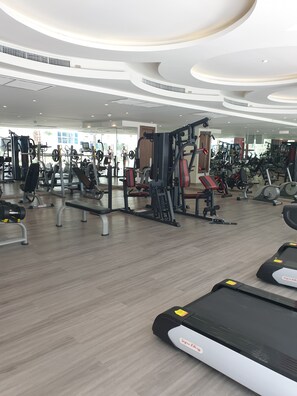 Fitness facility - Grand Avenue by Moshe (Pattaya)