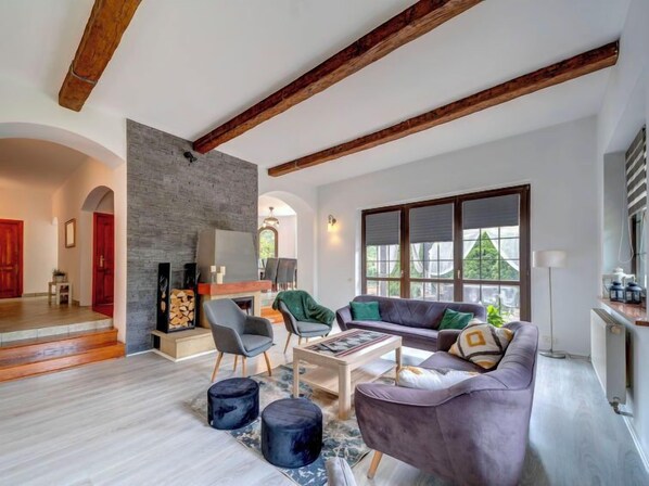 TV, fireplace, DVD player, table football