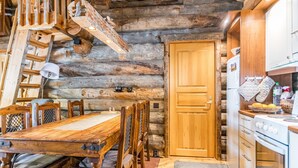 Jääkaappi, mikroaaltouuni, astianpesukone