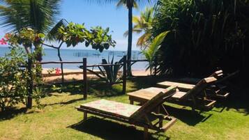 Na praia