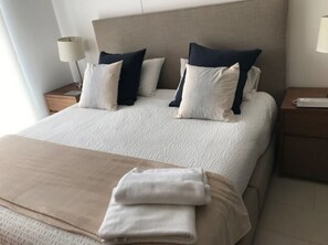 4 bedrooms, individually decorated, individually furnished, desk - Stay at The Heart of Queretaro with Style (Querétaro)