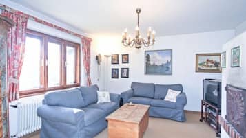 Télévision, cheminée