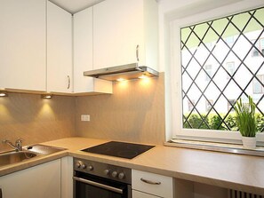 Fridge, microwave, oven, dishwasher - Apartment Liebl by Interhome (Seefeld in Tirol)