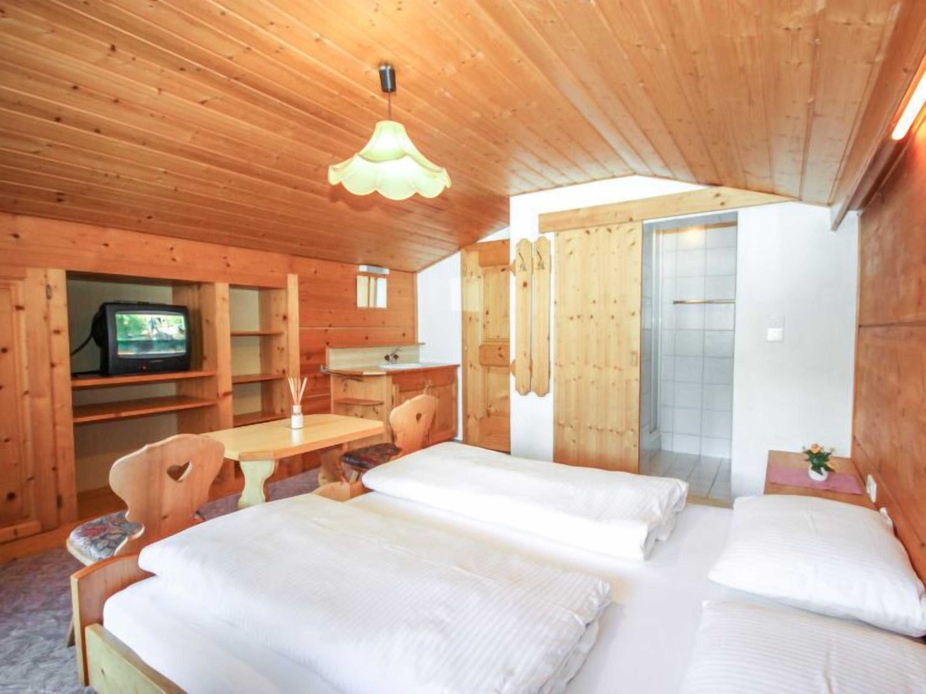 5 chambres, Internet gratuit