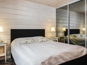 2 bedrooms, Internet