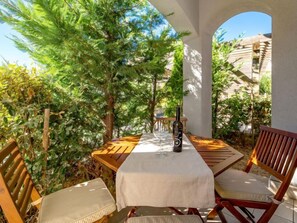 Outdoor dining - Pavica 3 by Interhome (Rab/Rab)