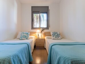 3 chambres, fer et planche à repasser, Wi-Fi