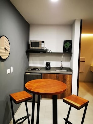 Private kitchenette - Kapital Suites (Pereira)