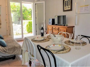 تناول الطعام