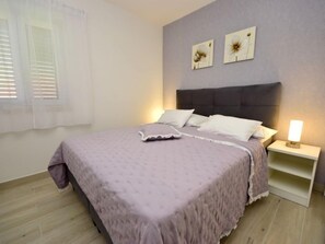 2 bedrooms, Internet