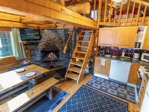 Réfrigérateur, four à micro-ondes, lave-vaisselle