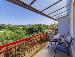 Outdoor dining - Apartment  Ana by Interhome (Porec/Jehnici)