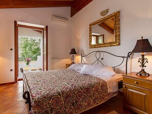 5 chambres, accès Internet