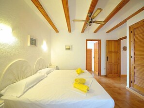 3 bedrooms, Internet