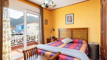 3 slaapkamers, een strijkplank/strijkijzer, gratis internet