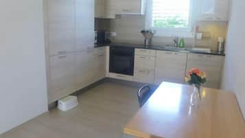 Frigorifero, microonde, forno, lavastoviglie