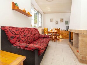 TV, fireplace - La Rectoria by Interhome (El Port de la Selva)