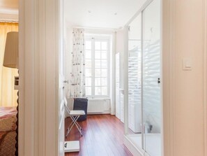 6 slaapkamers, internet