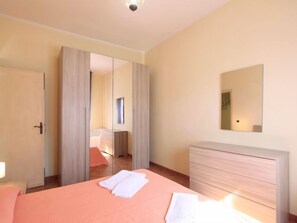 5 bedrooms, internet