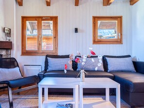 TV, fireplace - Lao-Lao by Interhome (Nendaz)