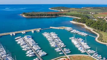 Marina/club náutico