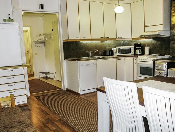Fridge, microwave, dishwasher, toaster