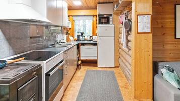 Réfrigérateur, micro-ondes, lave-vaisselle