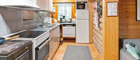 Réfrigérateur, micro-ondes, lave-vaisselle