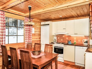 Fridge, microwave, dishwasher, cookware/dishes/utensils