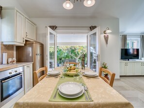 Réfrigérateur, four, lave-vaisselle