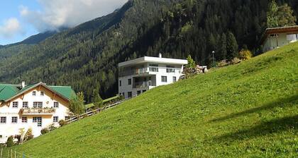 Collina by Interhome