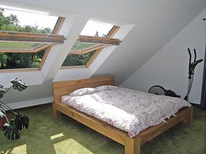 3 多间卧室、上网接入