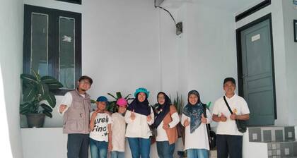 ADK Papandayan Homestay & Tour