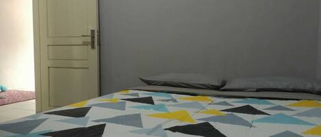 Chambres insonorisées, draps fournis