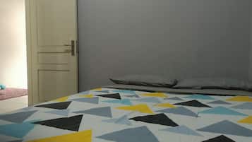 Standard House, 2 Bedrooms | Soundproofing, bed sheets