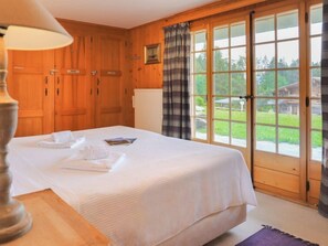 3 間睡房、書桌、Wi-Fi