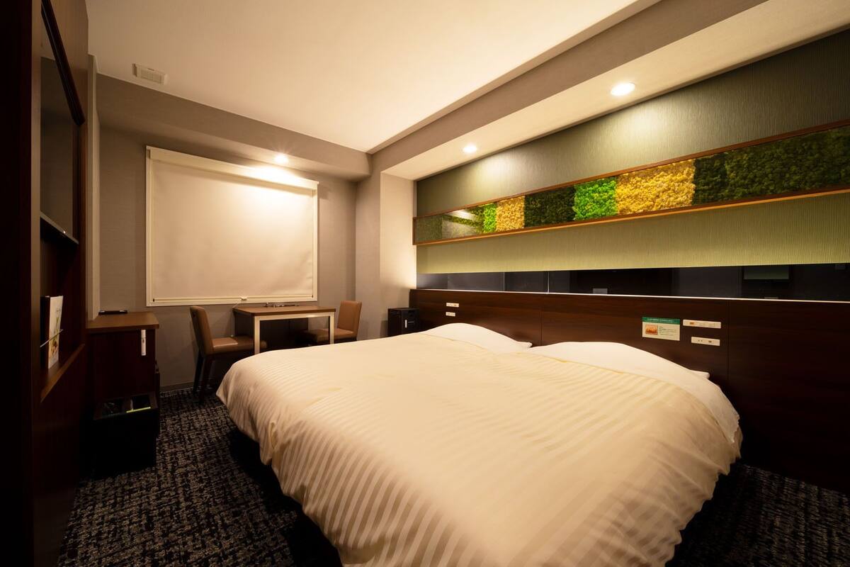 twin room, non smoking | desk, blackout curtains, free wifi, bed sheets