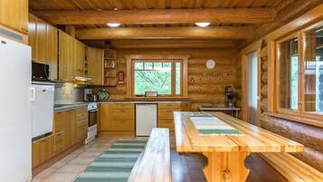 Réfrigérateur, micro-ondes, lave-vaisselle