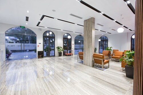 The Twin Hotel