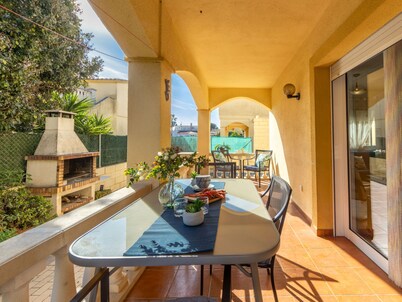 Casa de vacaciones Sally by Interhome