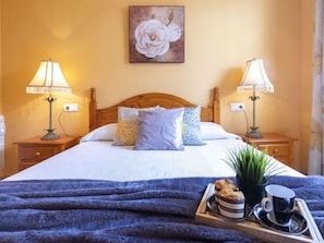 3 slaapkamers, een strijkplank/strijkijzer, wifi