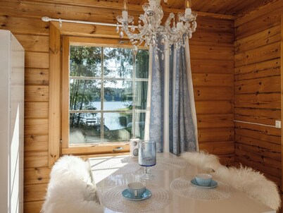Hämeenhelmi by Interhome