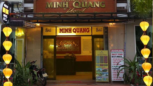 Mặt tiền nơi lưu trú