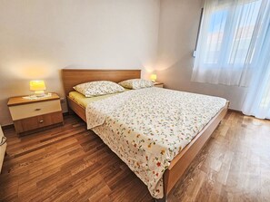 6 Schlafzimmer, WLAN