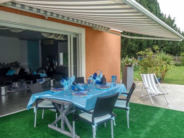Restauration en plein air