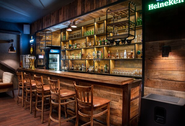 Bar (en la propiedad)