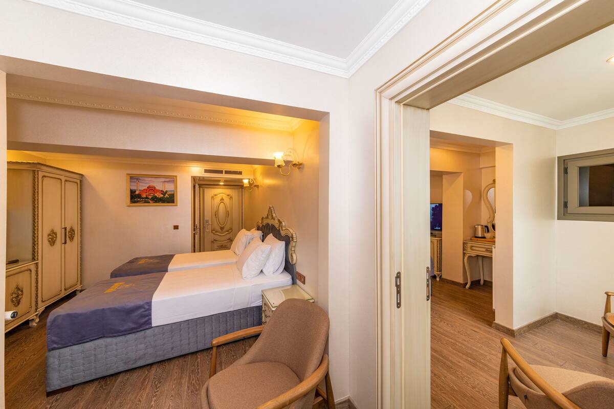 Egyptian cotton sheets, premium bedding, memory foam beds, minibar