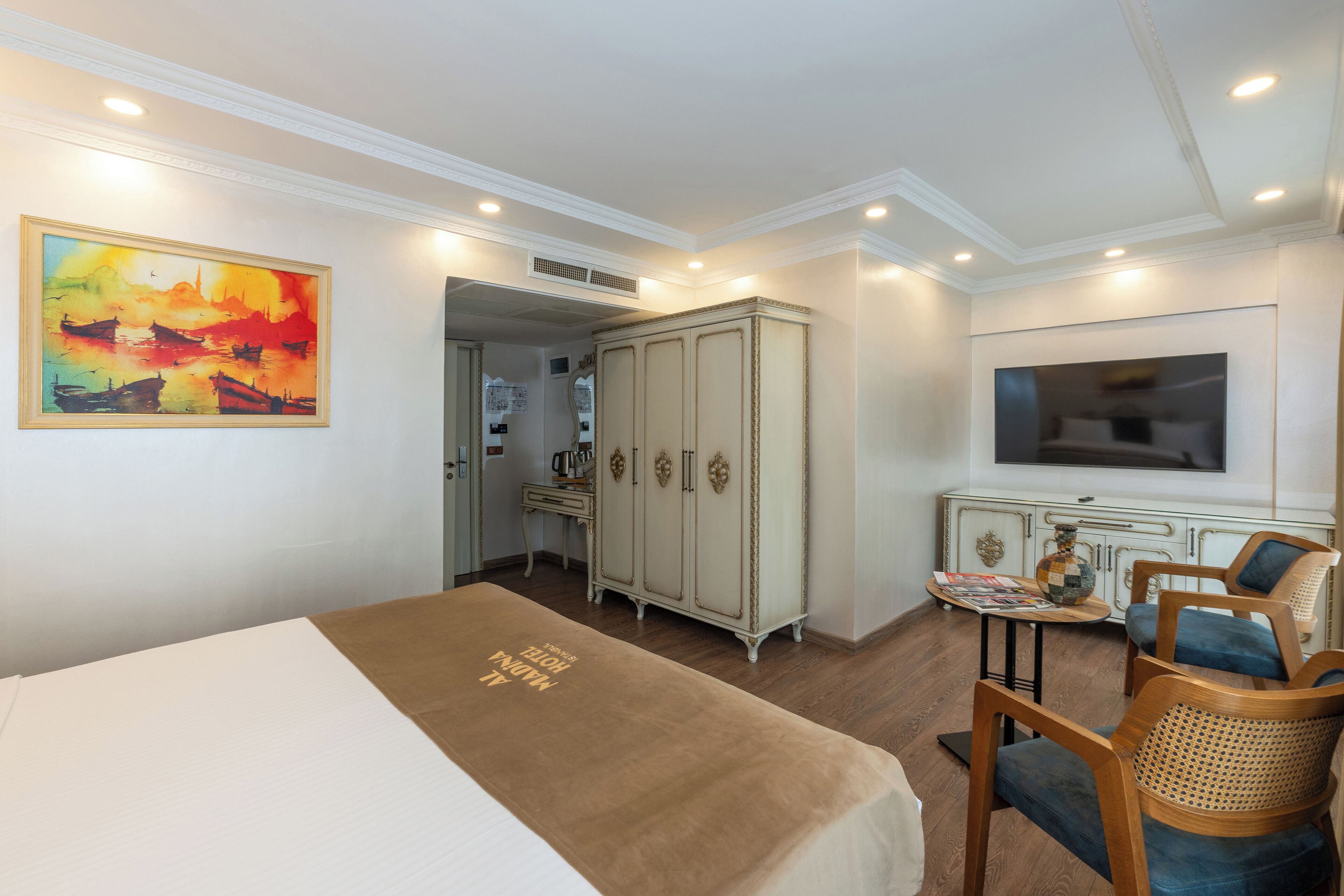 Royal Suite | Egyptian cotton sheets, premium bedding, memory-foam beds, minibar