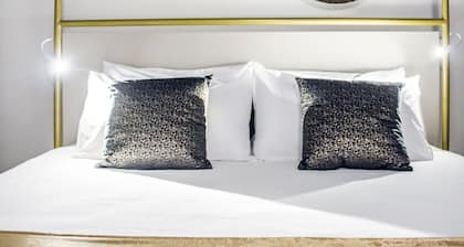 Scene Suites Apartments