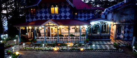 Façade de lâhĂ©bergement